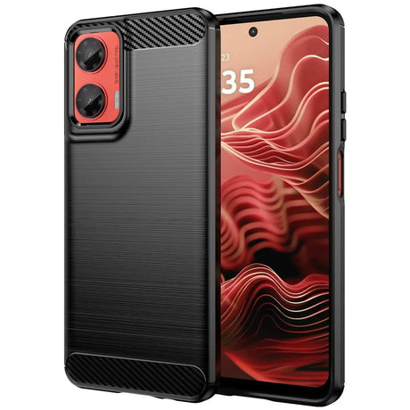 Schwarze Carbon-Hülle mit gebürsteter Textur, seitliche Ansicht, zeigt Motorola Moto G35 5G.
