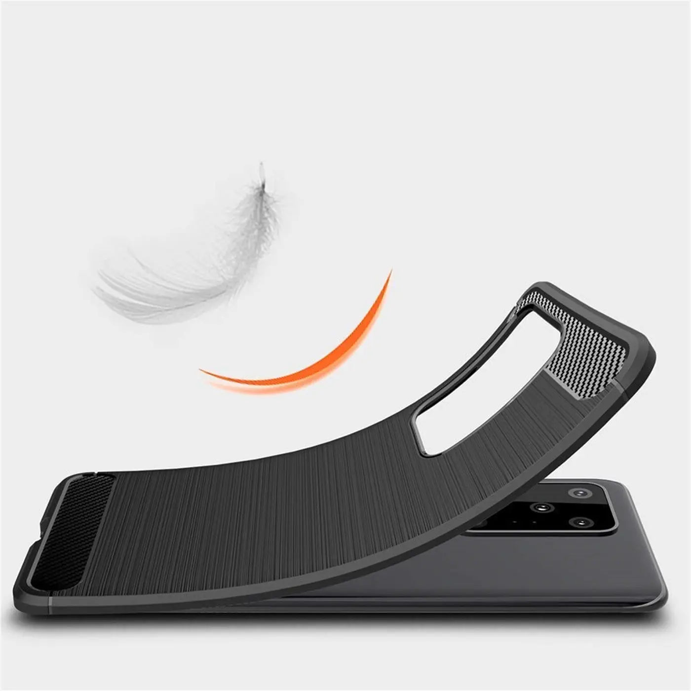 Schwarze Carbon-Hülle, von oben seitlich auf Samsung S20 Ultra liegend.
