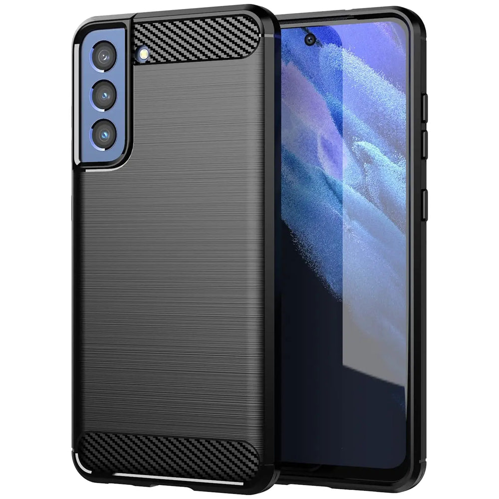 Schwarze Carbon-Hülle mit gebürsteter Textur für Samsung Galaxy S21 FE, von vorne schräg.