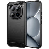 Schwarze Carbon-Hülle mit gebürsteter Oberfläche, von vorne links, zeigt Xiaomi Redmi Note 15 Pro+ 5G.