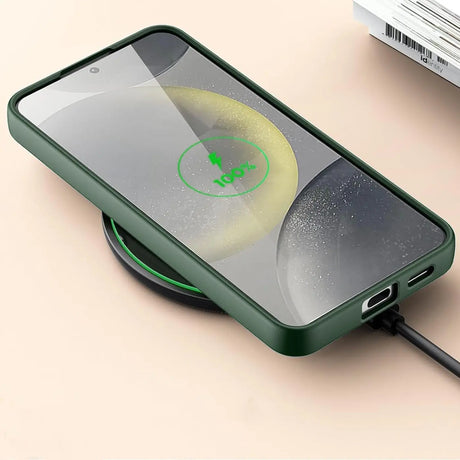 Samsung Galaxy S25+ Handyhülle in Grün mit Kameraschutz und Kartenfach