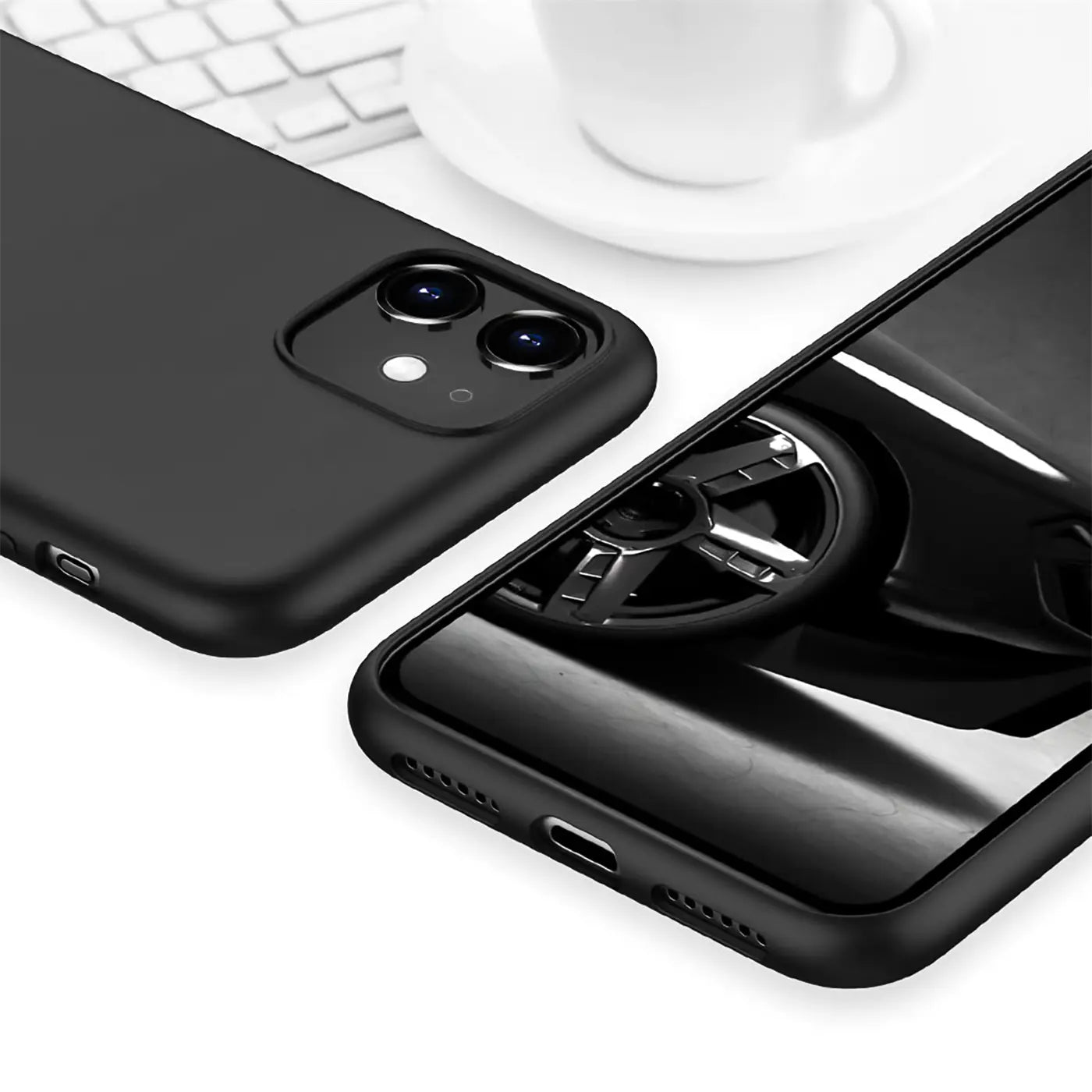 Schwarze Silikonhülle für iPhone 11, matt, von vorne links, mit reflektierendem Detail