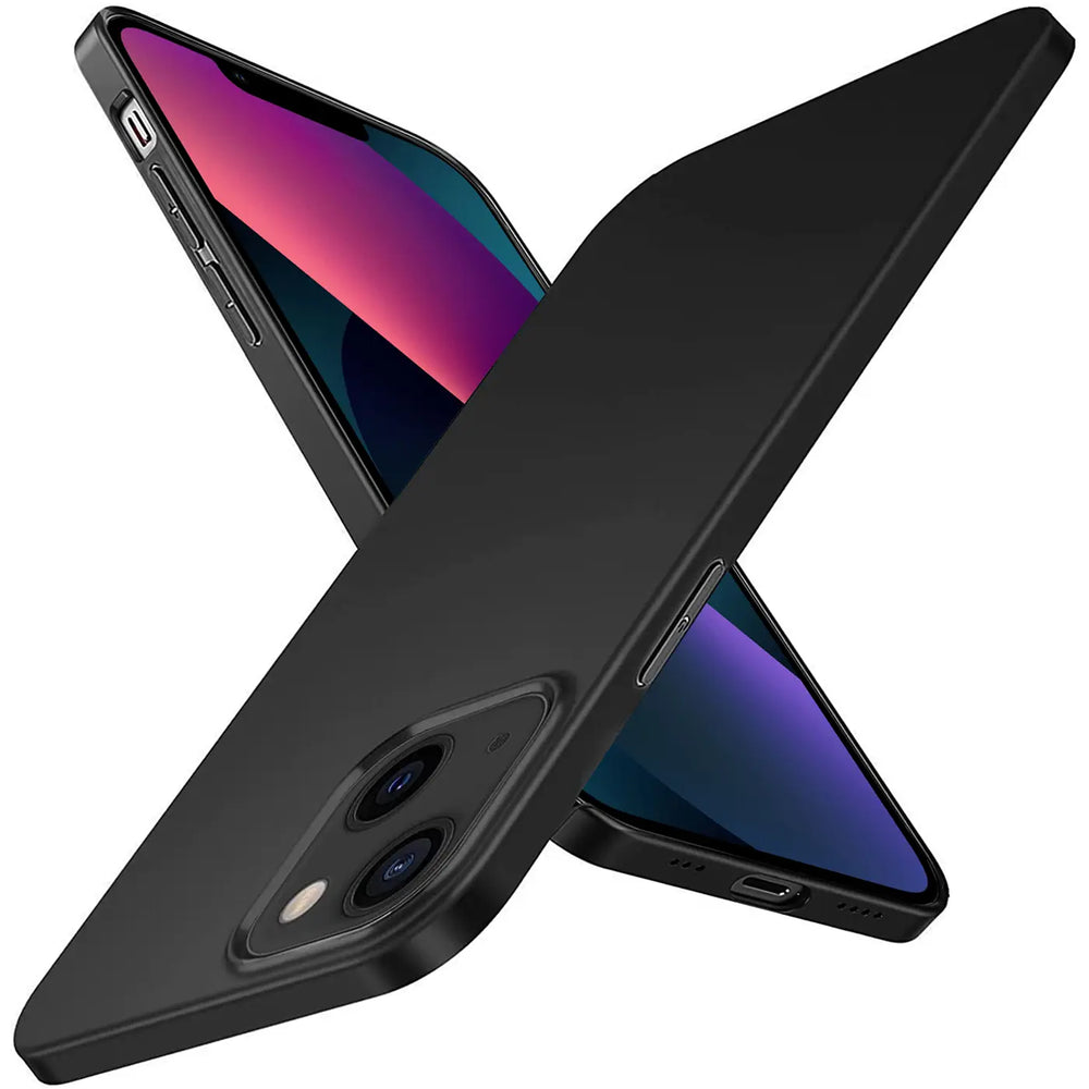 Schwarze, matte Silikonhülle für iPhone 13, Seitenansicht, Nahaufnahme.