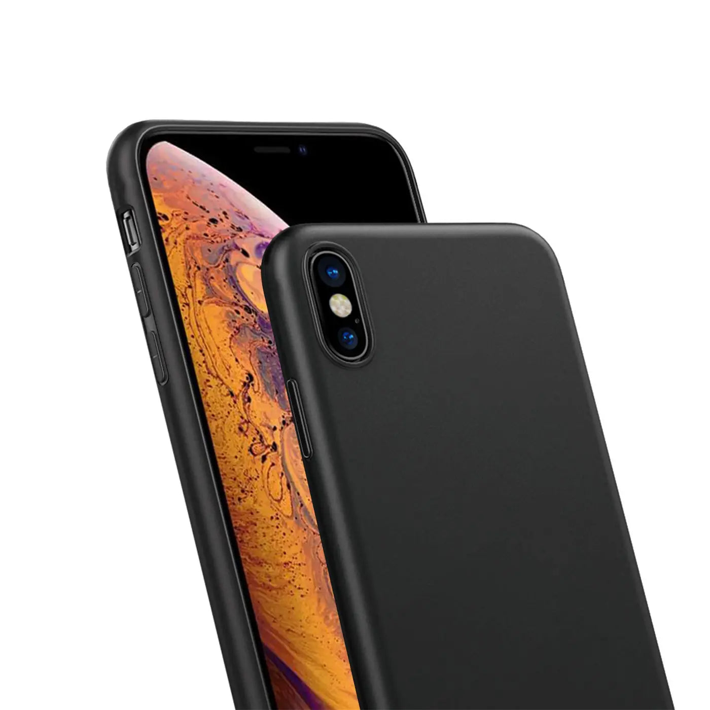 Schwarze Silikonhülle auf einem iPhone X/XS, von schräg hinten gesehen.