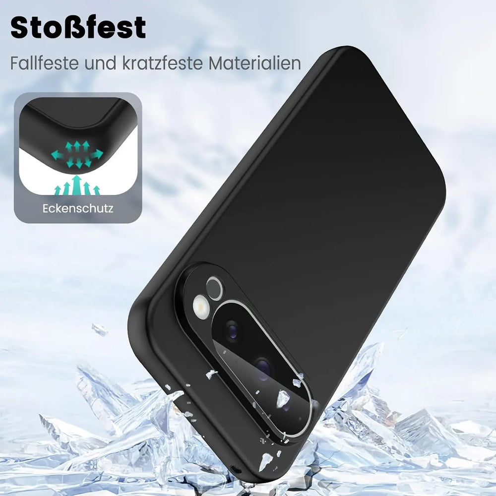 Schwarze, matte Silikonhülle für Google Pixel 9 Pro, schräg von hinten gezeigt, fällt auf eisigen Boden.