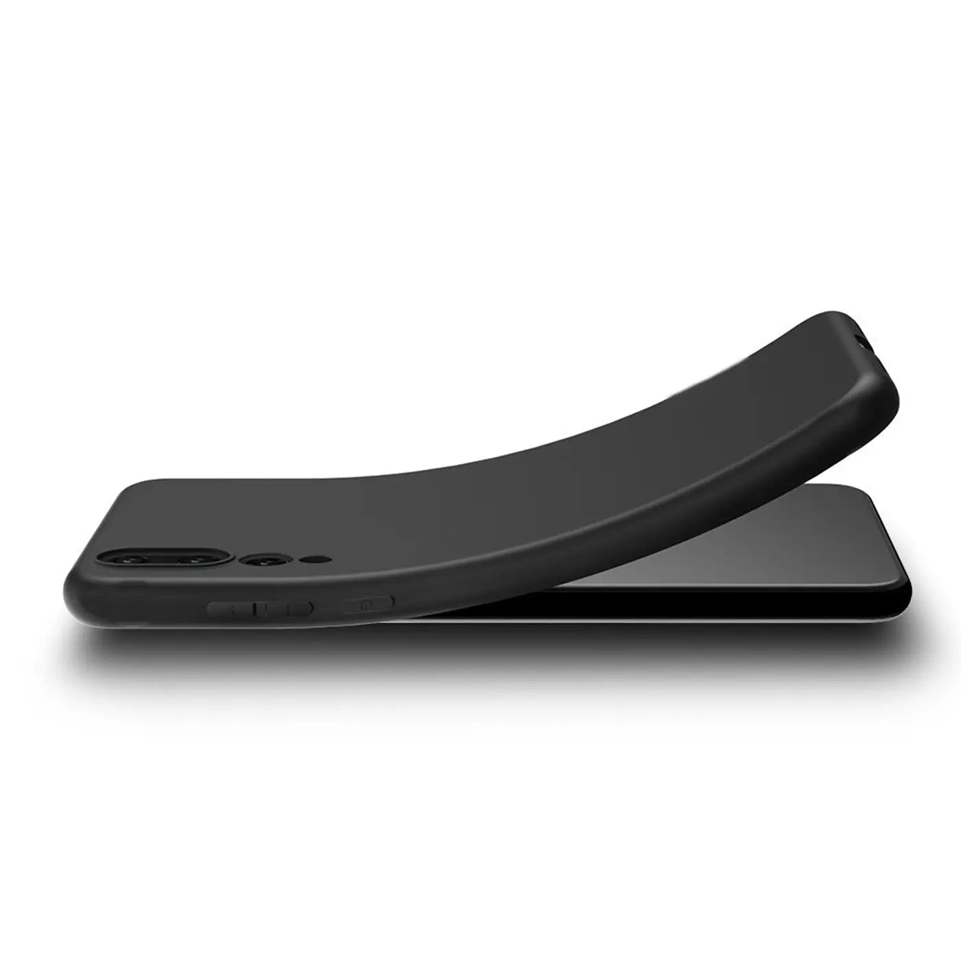 Schwarze, matte Silikonhülle, seitliche Ansicht, auf Huawei P20 Pro liegend.