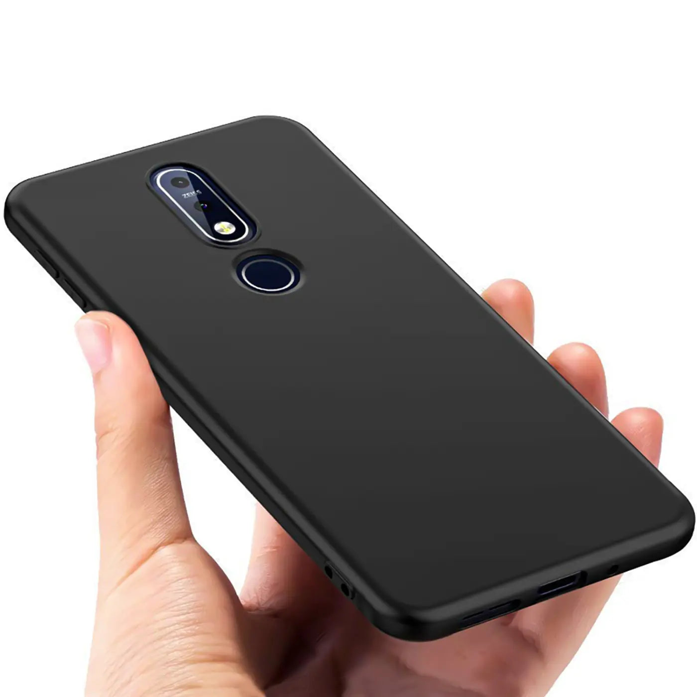 Schwarze Silikonhülle, matt, von schräg oben, hält ein Nokia 3.2.