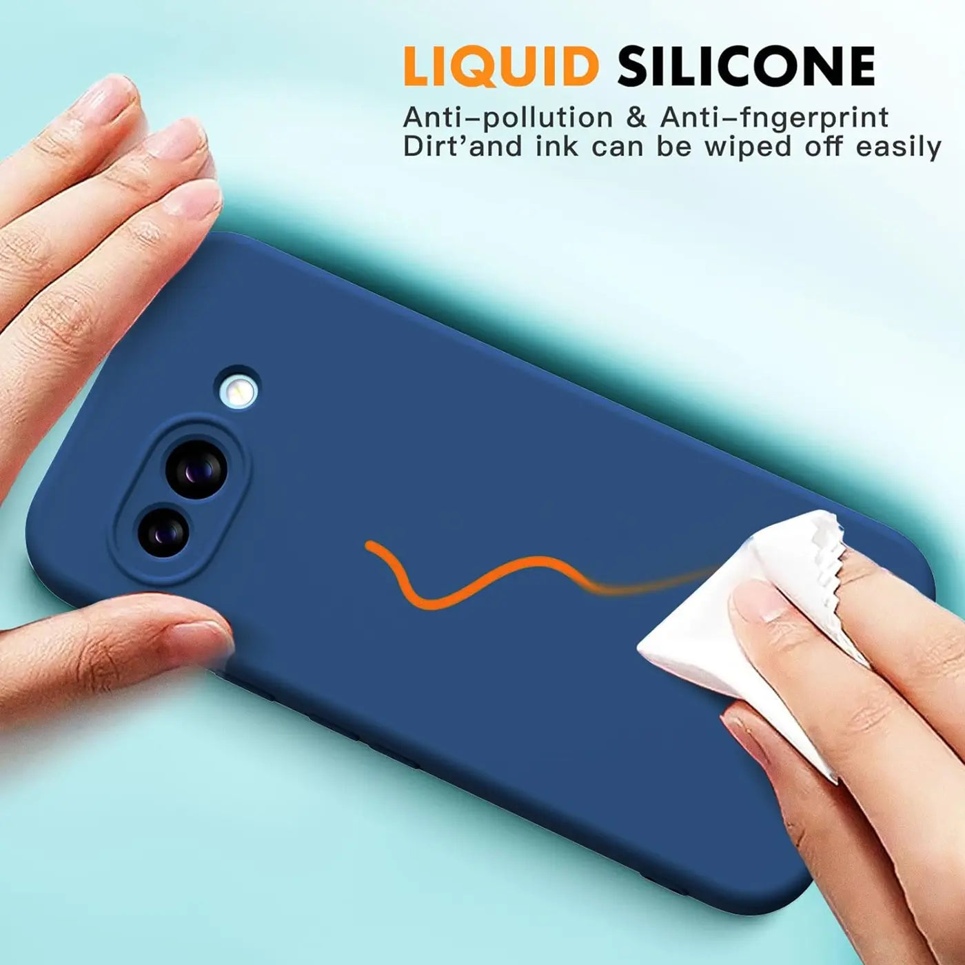 Dunkelblaue Silikonhülle für Google Pixel 9a, von oben. Eine Hand wischt mit einem Tuch eine orange Linie ab.