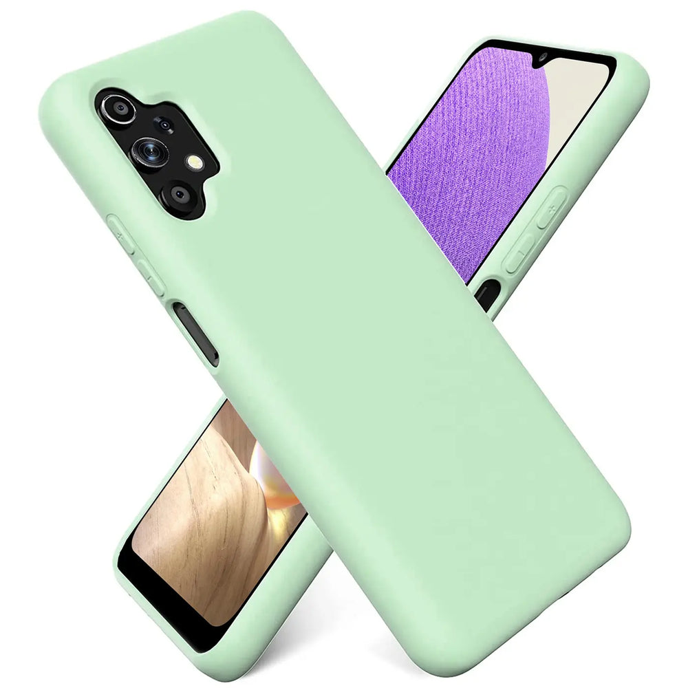 Helle mintgrüne Silikonhülle für Samsung Galaxy A32 5G, von schräg oben gesehen.