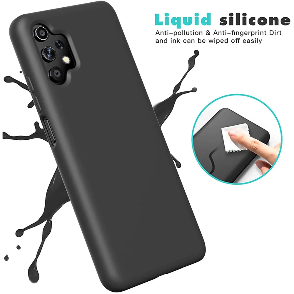 Schwarze Silikonhülle für Samsung Galaxy A32 5G, von schräg vorne, mit Spritzern