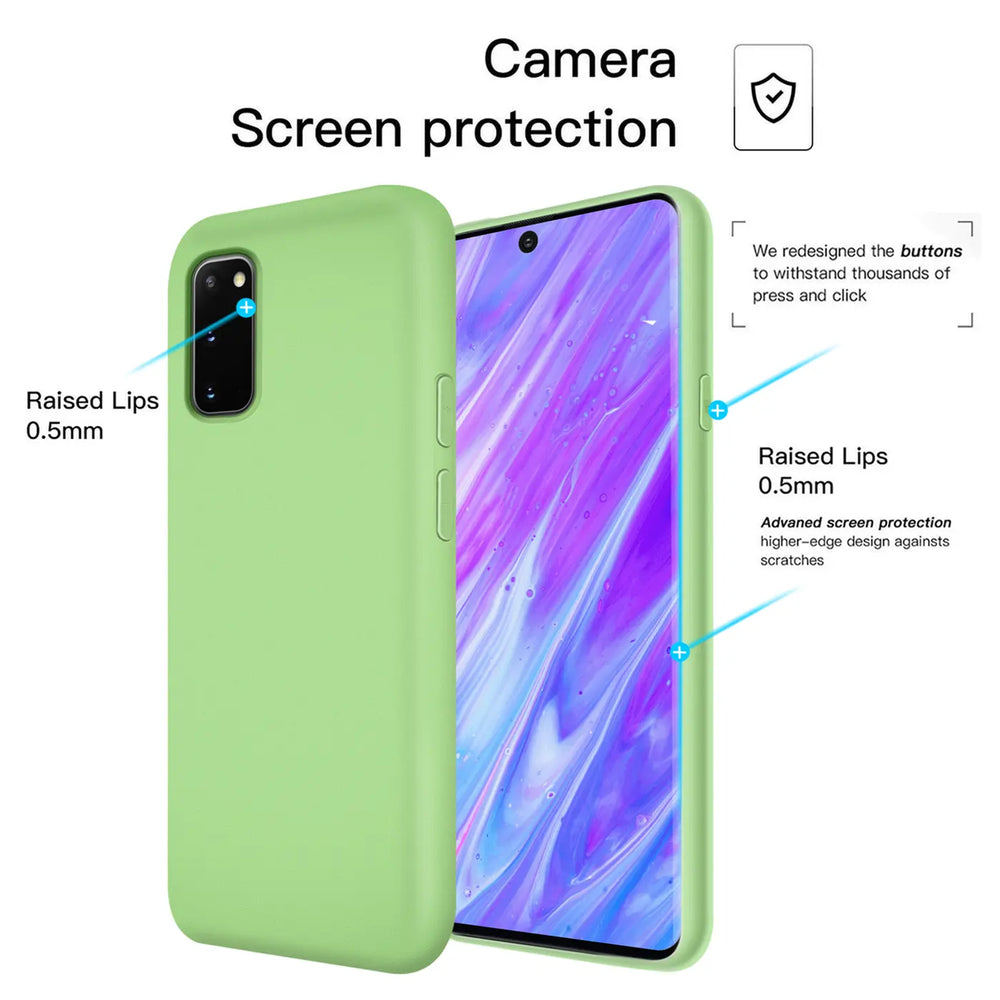 Grüne Silikonhülle für Samsung S20 FE, von vorne/seitlich, mit Kamera und Bildschirm.