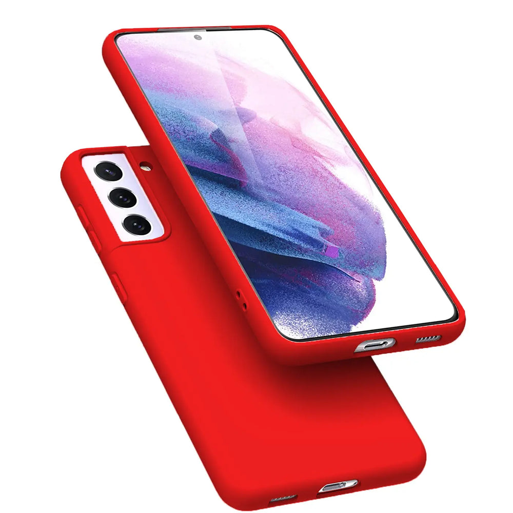 Rote Silikonhülle für Samsung Galaxy S21 FE, von schräg oben, mit Mikrofaser-Innenfutter.