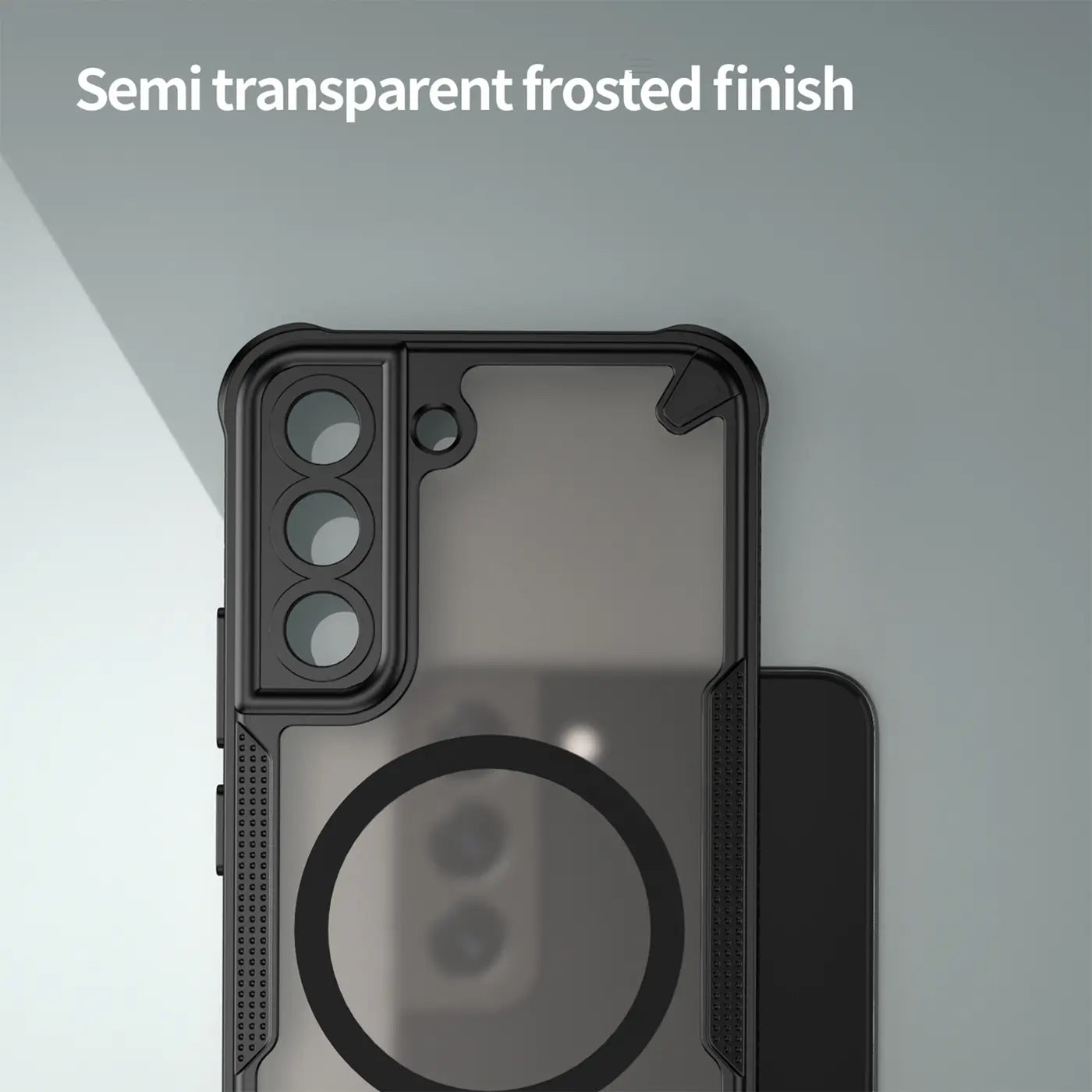 Schwarzes, stoßfestes MagSafe-Case mit halbtransparentem Finish, Rückseite eines Samsung Galaxy S22.
