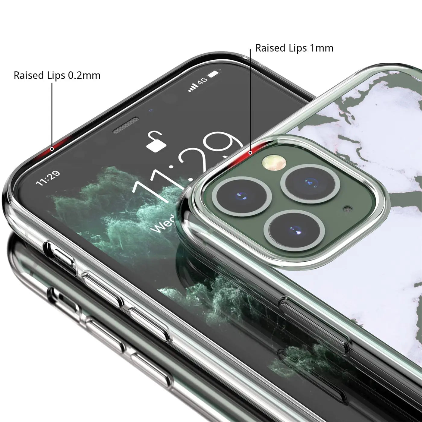 iPhone 11 Pro Max in transparenter TPU-Hülle mit Weltkarten-Motiv, schräg von oben, Fokus auf Kameraschutz.
