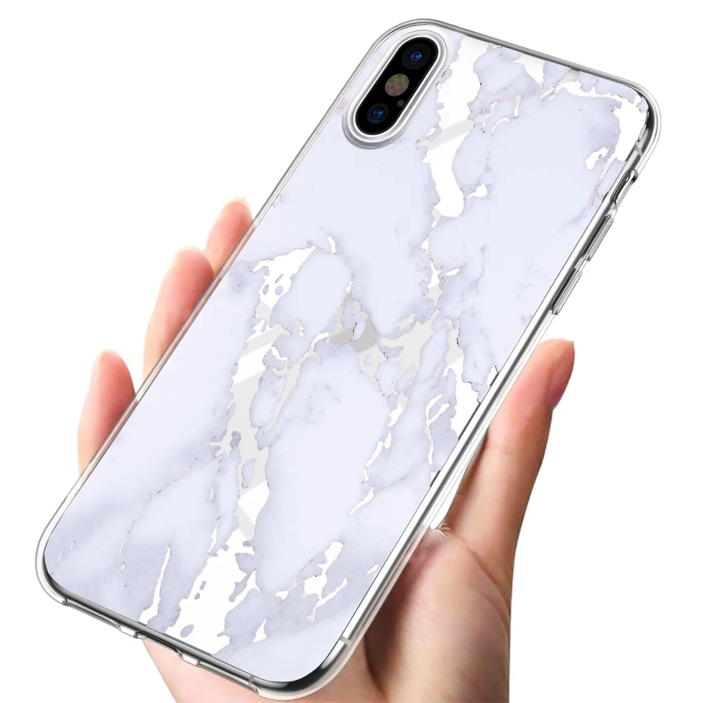 Hand hält iPhone Xs Max in transparenter TPU-Hülle mit weißem Marmor-Motivdruck, schräg von oben.