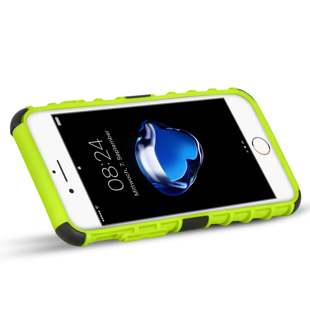Sturzsichere, robuste Outdoor Handyhülle für iPhone 7 / 8 / SE 2 / SE 3 in Grün