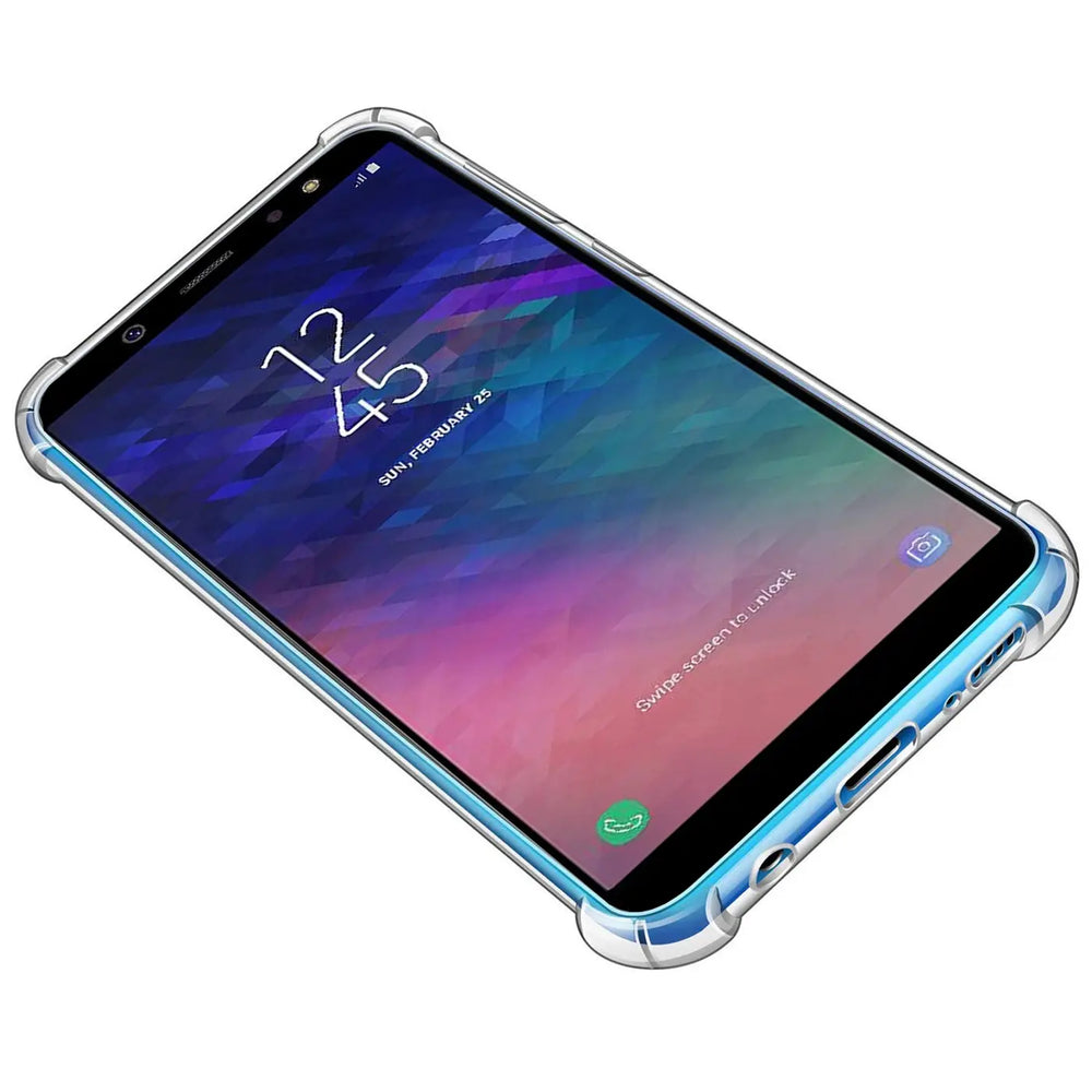Samsung Galaxy A6 in klarer Hülle, von schräg oben, mit blauer Hintergrundgrafik.