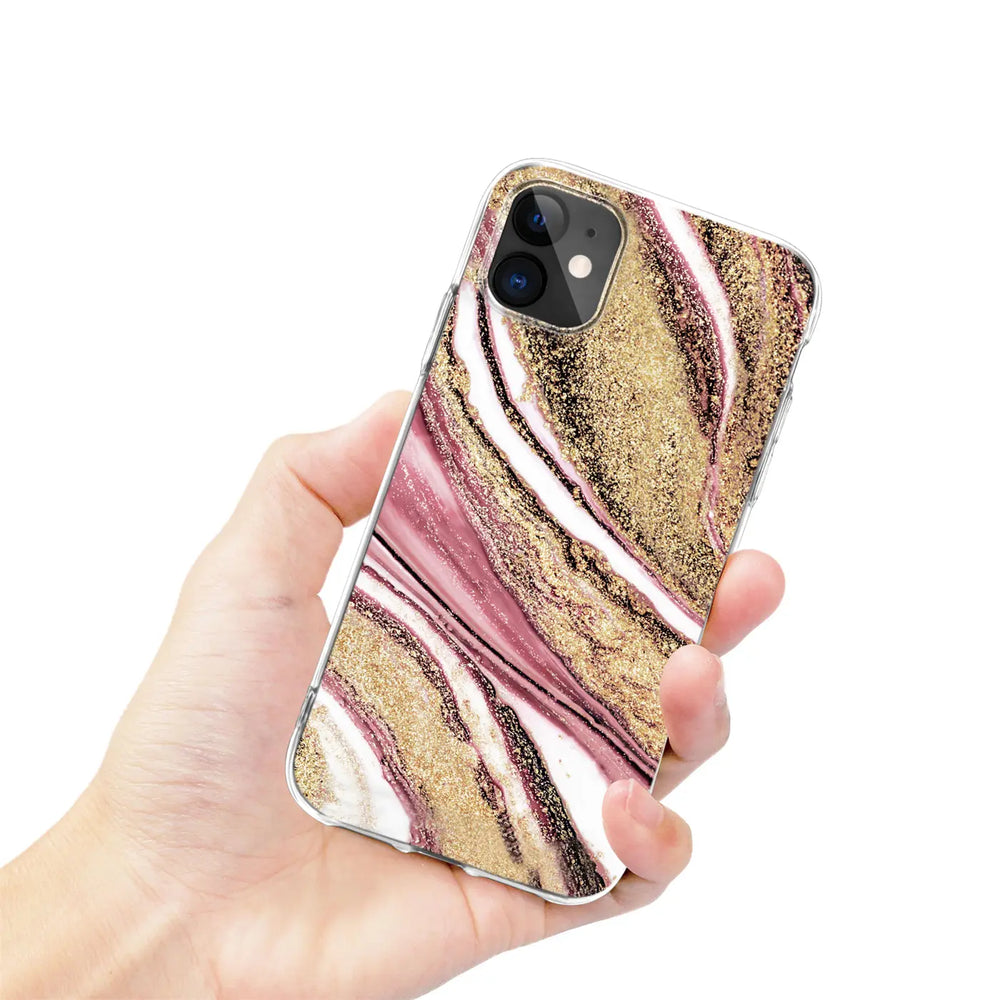 iPhone 12 Mini Hülle mit Marmor-Muster in Rosa, Gold und Weiß, von vorne gezeigt.