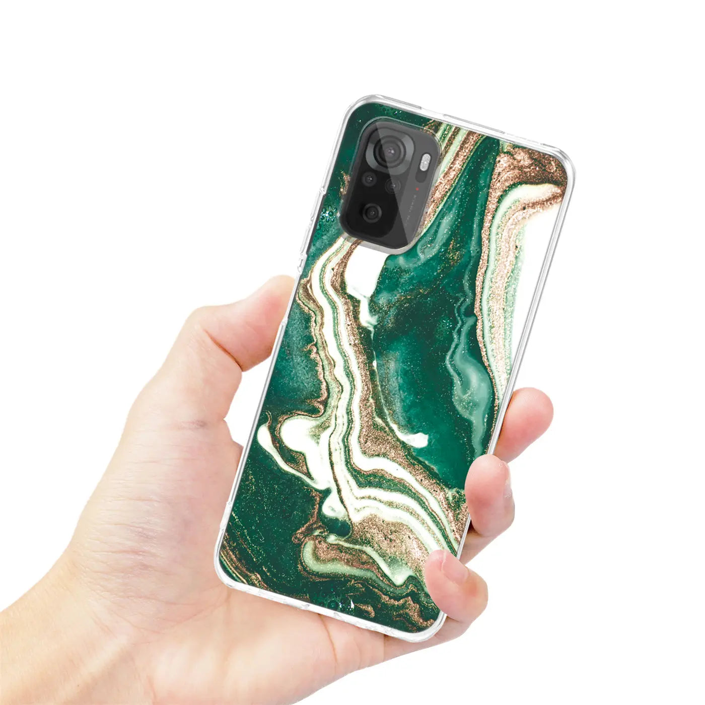 Hand hält Xiaomi Redmi 10 mit grüner Marmor-Hülle, Nahaufnahme, von oben