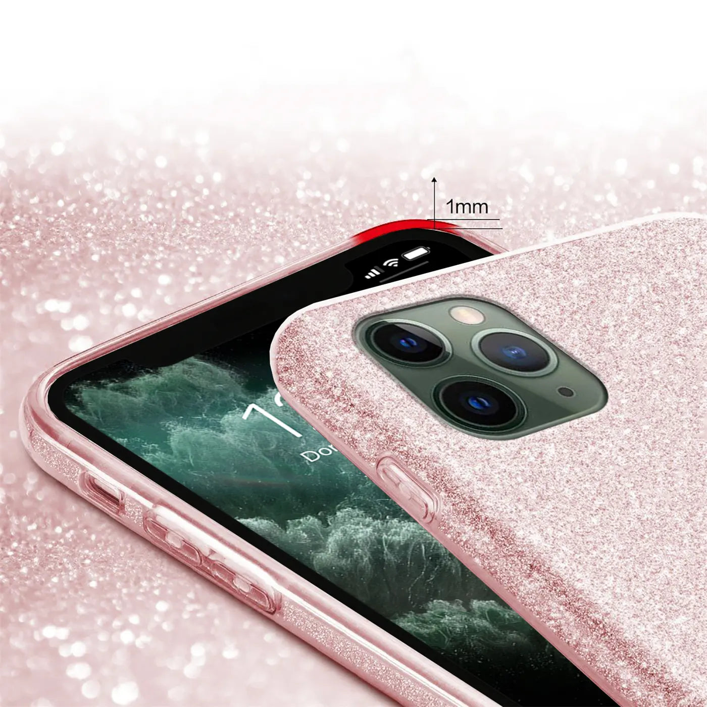 Rosa Glitzer TPU Hülle auf iPhone 11 Pro, Nahaufnahme, Rückseite
