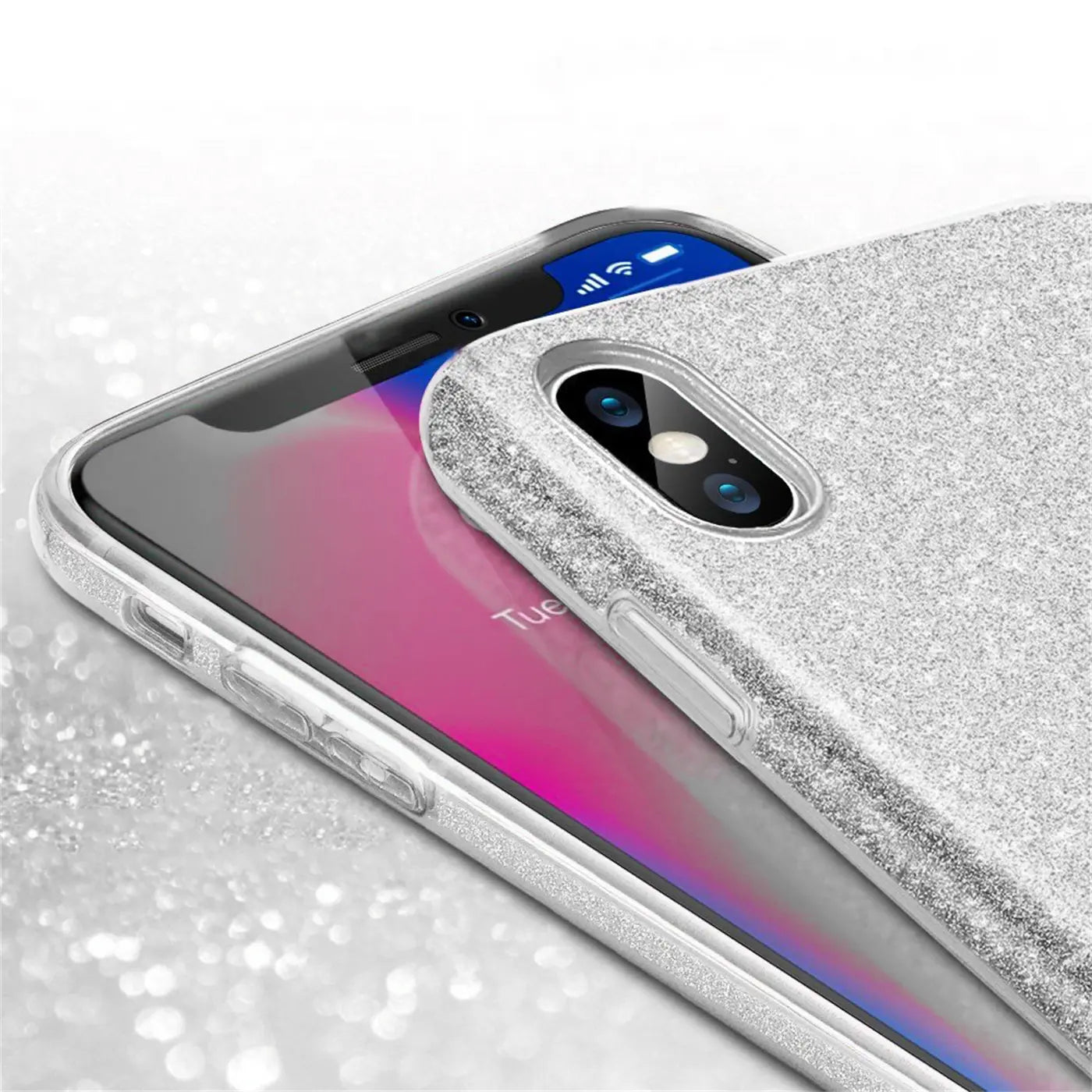 Silberne Glitzer-TPU-Hülle auf iPhone X/XS, Nahaufnahme von oben.