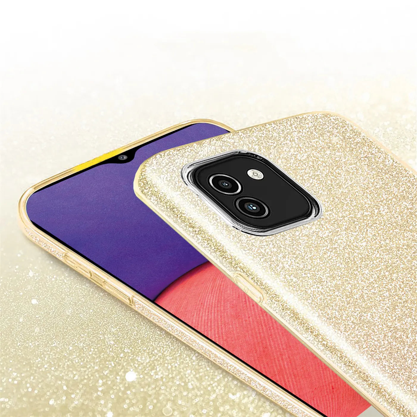 Goldene Glitzer-TPU-Hülle auf Samsung Galaxy A03, Nahaufnahme von hinten.