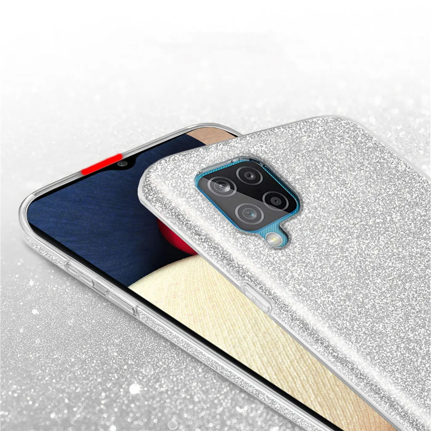 Silberne Glitzer-TPU-Hülle auf einem Samsung Galaxy A22 4G/M32/M22, Nahaufnahme.