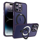Funktionale und schützende MagSafe Hülle für iPhone 15 Pro Max in Violett