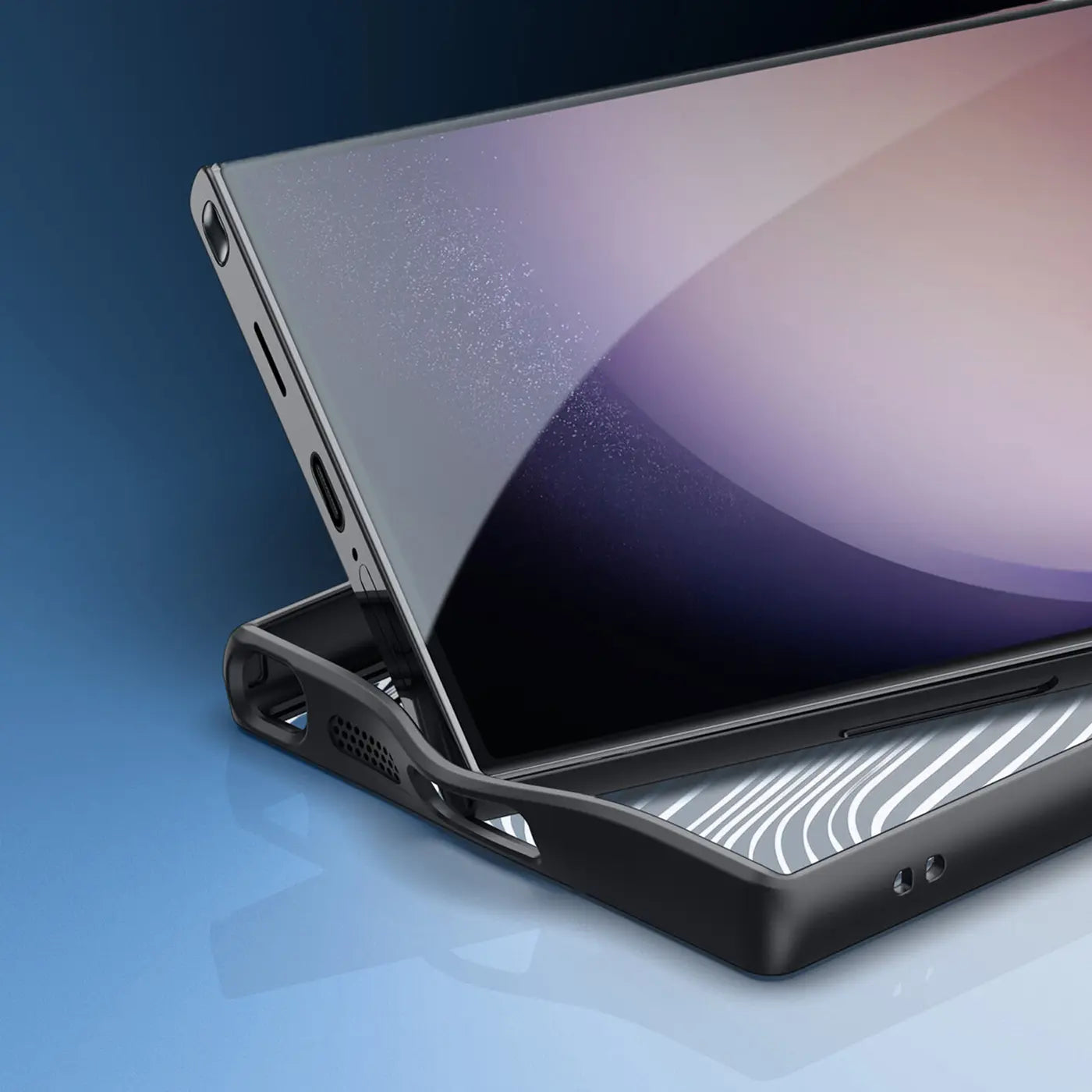 Schwarze Hülle aus Kunststoff, Nahaufnahme, Samsung Galaxy S24 Ultra.