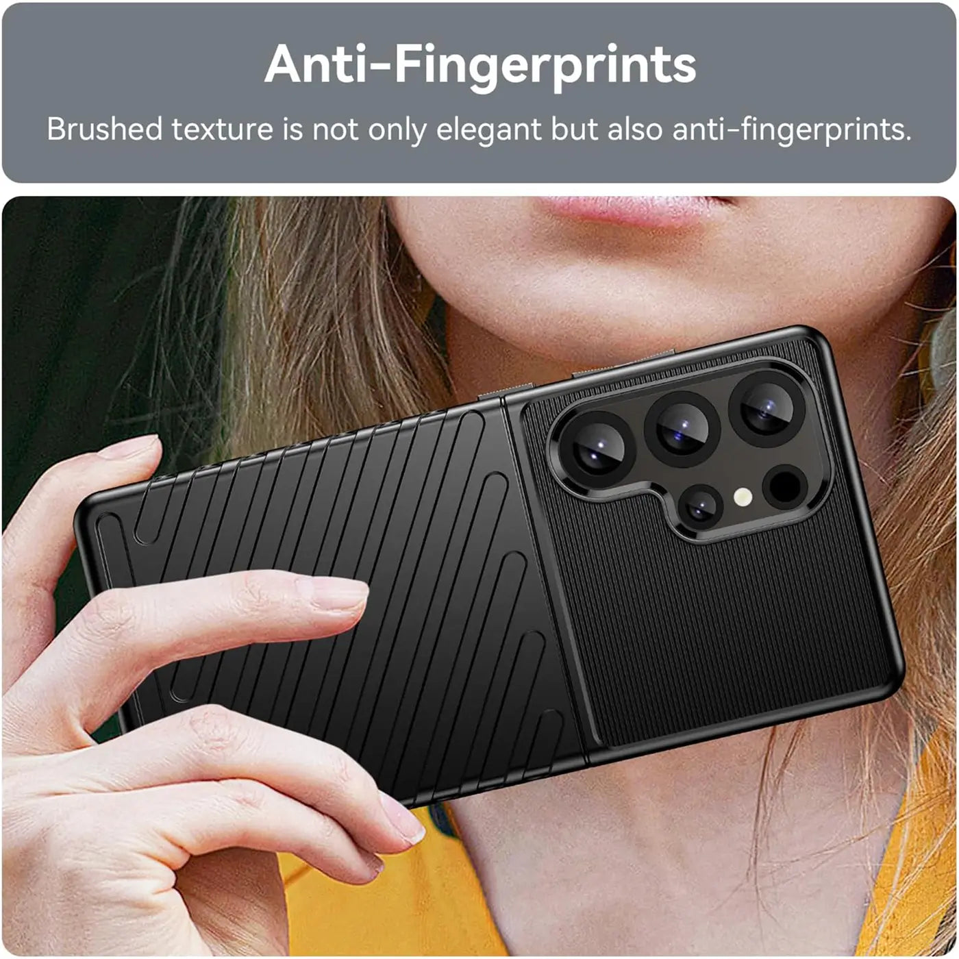 Schwarze Handyhülle aus Kunststoff mit gerillter Textur, von hinten gezeigt, Samsung Galaxy S25 Ultra.