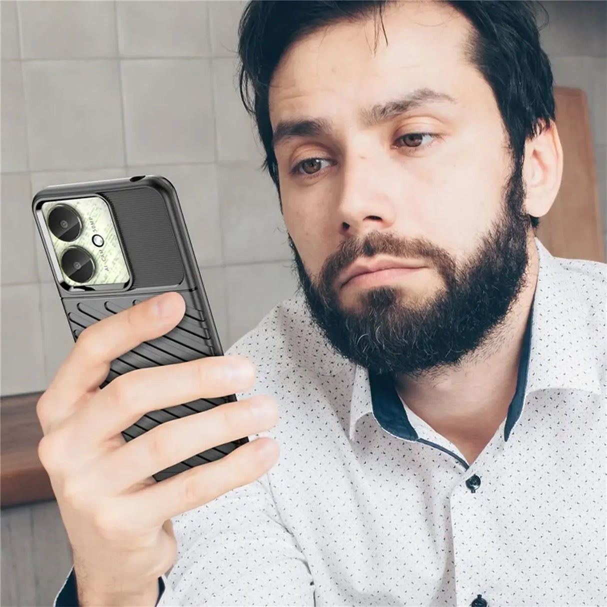 Stoßfeste und stylische robuste Handyhülle für Xiaomi Poco C65