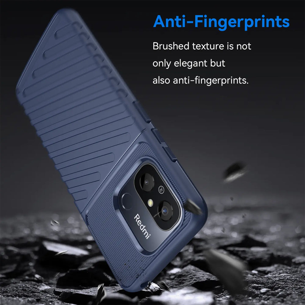 Dunkelblaue Handyhülle aus Kunststoff, von schräg unten, mit Xiaomi Redmi 12C.