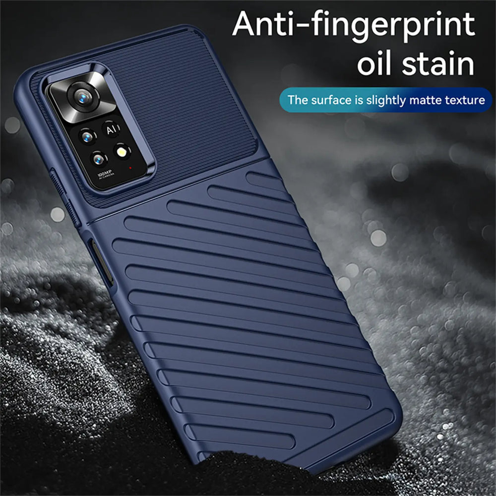 Dunkelblaue Handyhülle aus Kunststoff, Rückansicht, mit Kameraaussparung für Xiaomi Redmi Note 11 Pro.