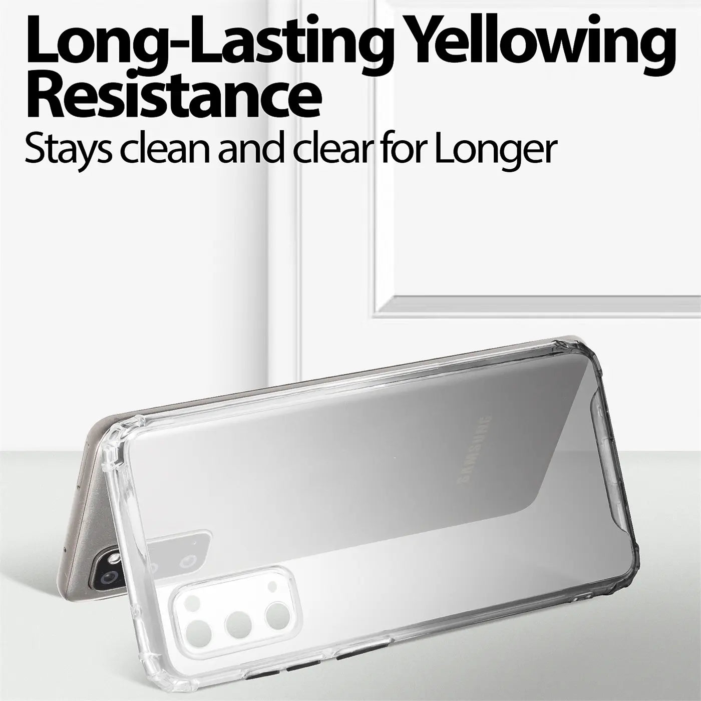 Transparente Hülle aus Kunststoff, von schräg oben, zeigt Samsung Galaxy S20 Rückseite.