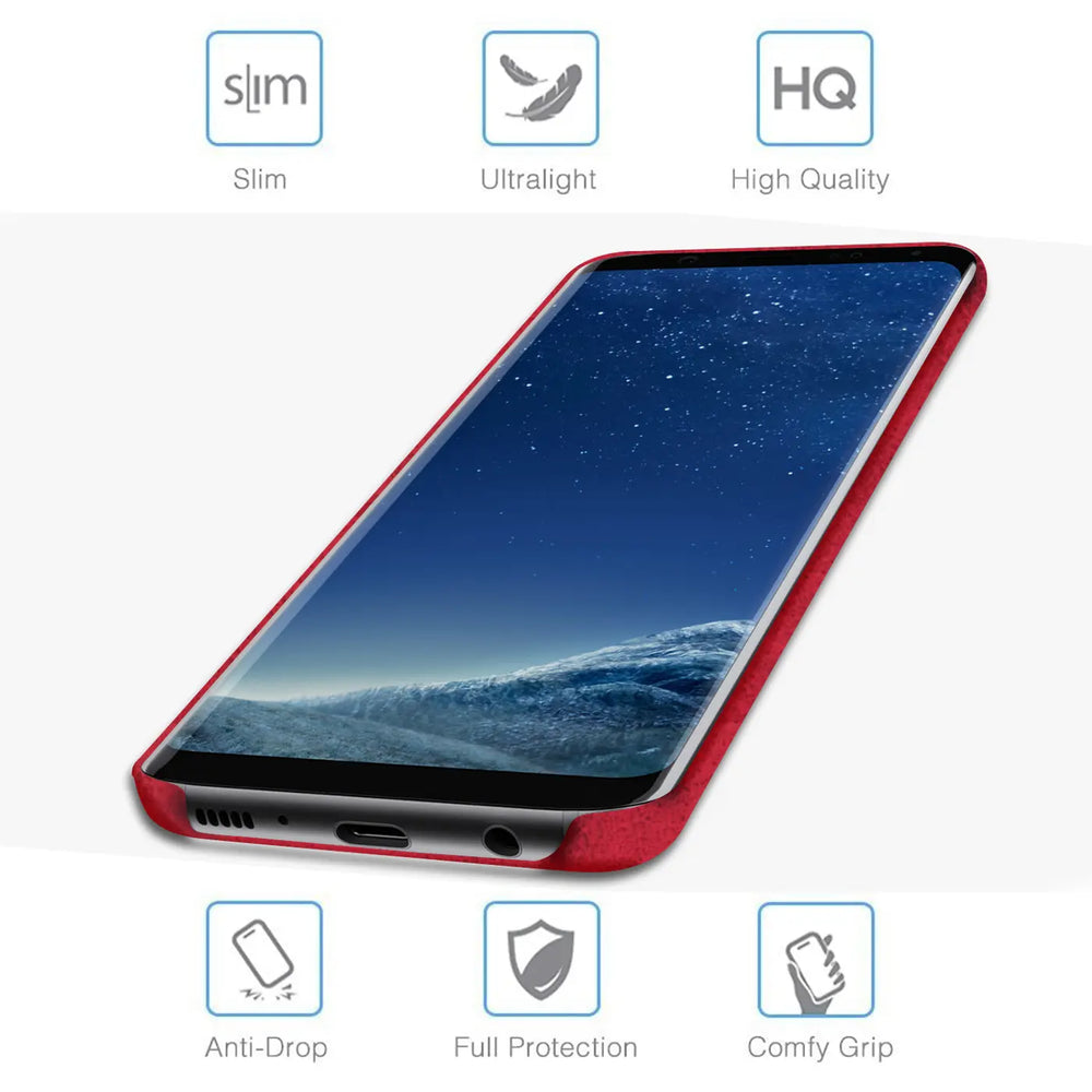 Rote PU-Hartschale mit Samsung Galaxy S10, von oben schräg fotografiert.