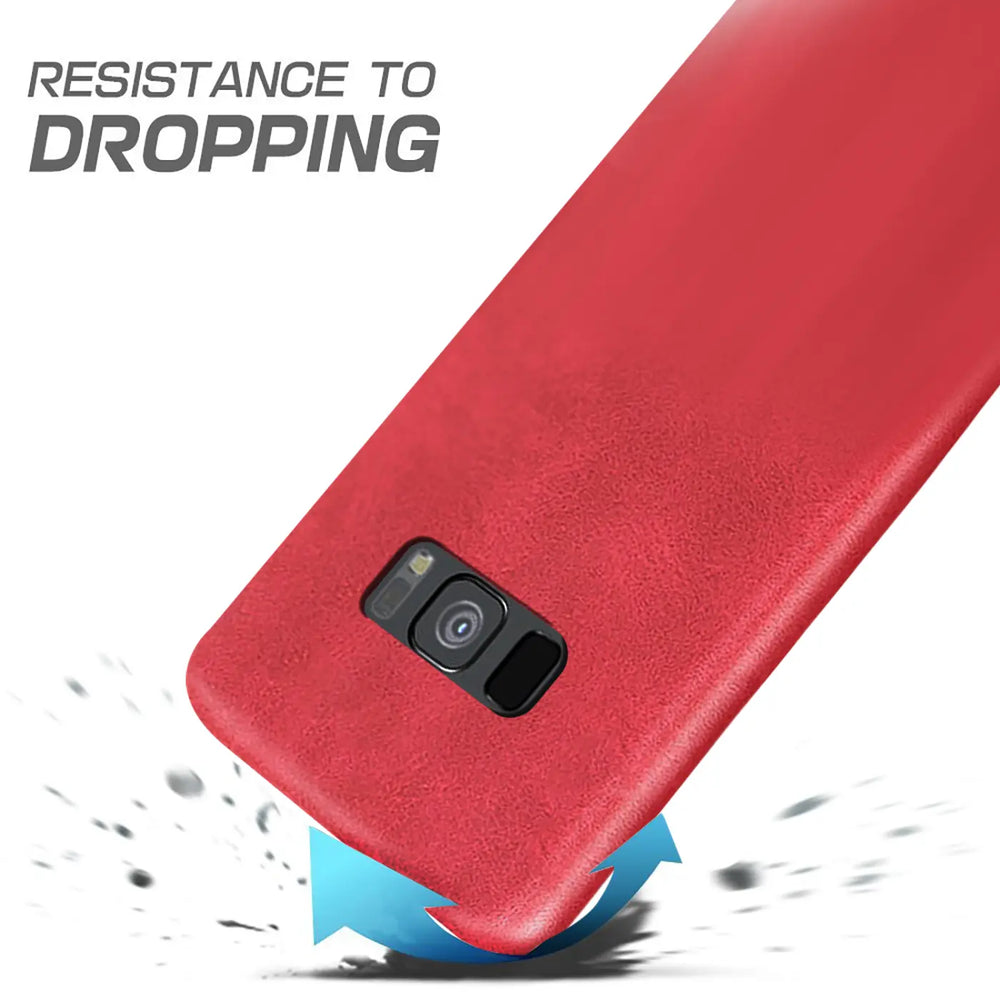 Rote PU-Hartschale für Samsung Galaxy S10, Rückansicht, Nahaufnahme.