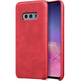 Hartschalen-Handyhülle mit Kunstleder-Außenseite in Schwarz, Braun oder Rot.