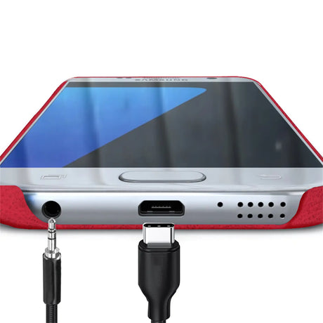 Hartschalen-Handyhülle mit Kunstleder-Außenseite in Schwarz, Braun oder Rot.