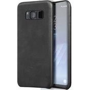 Hartschalen-Handyhülle mit Kunstleder-Außenseite in Schwarz, Braun oder Rot.