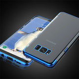 Transparente Handyhülle für Samsung Galaxy J3 2017 mit farblichen Akzenten in Schwarz, Rot, Blau oder Roségold.