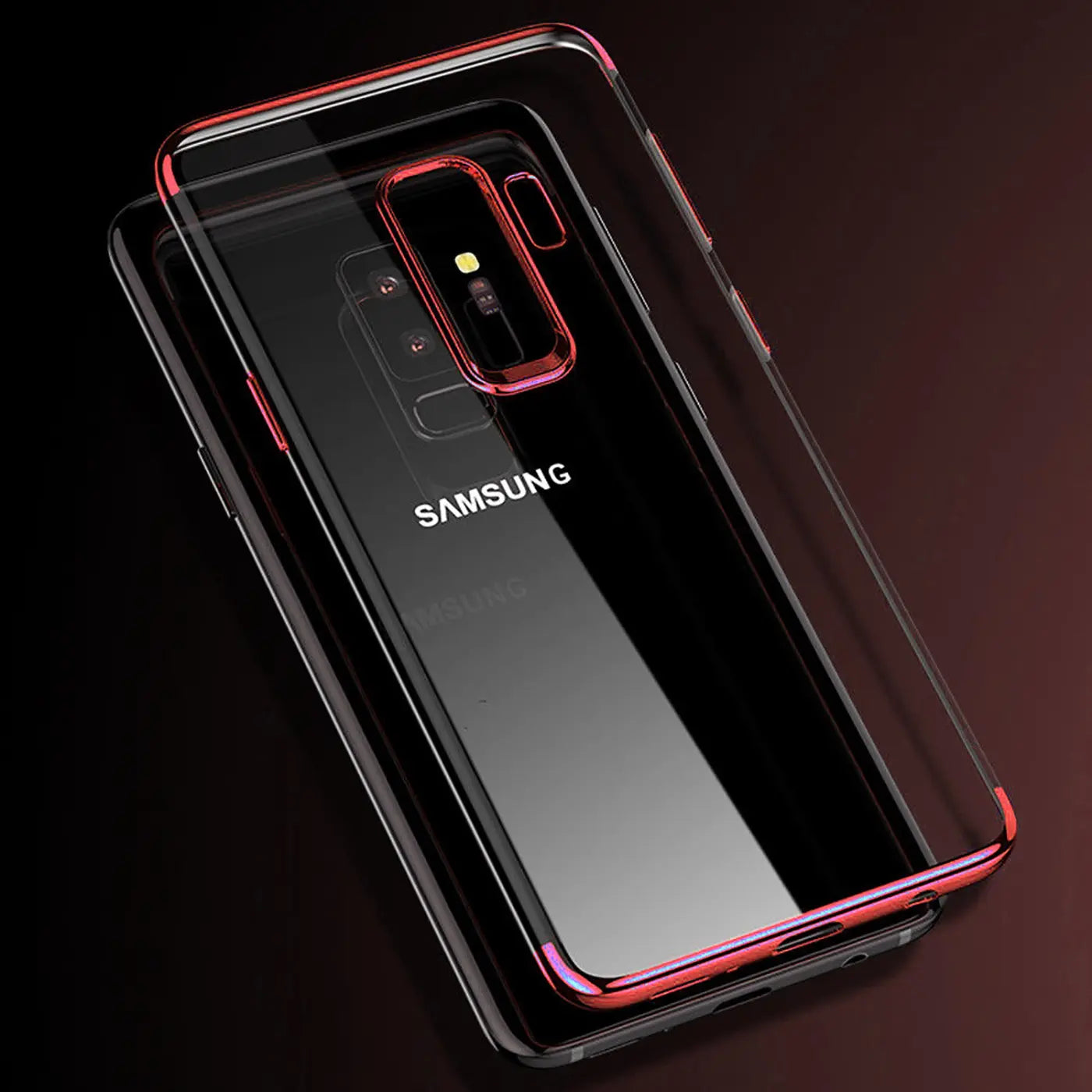 Transparente Hülle mit rotem Rand, auf einem schwarzen Samsung-Smartphone, von schräg oben.