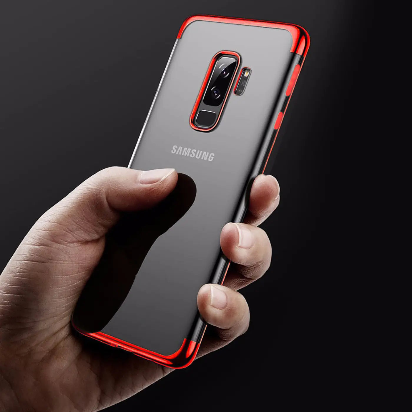 Transparente Hülle mit rotem Rand für Samsung Galaxy S9, von schräg oben gehalten