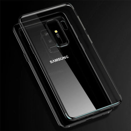Transparente Handyhülle für Samsung Galaxy S9 Plus mit farblichen Akzenten in Schwarz, Rot, Blau oder Roségold.