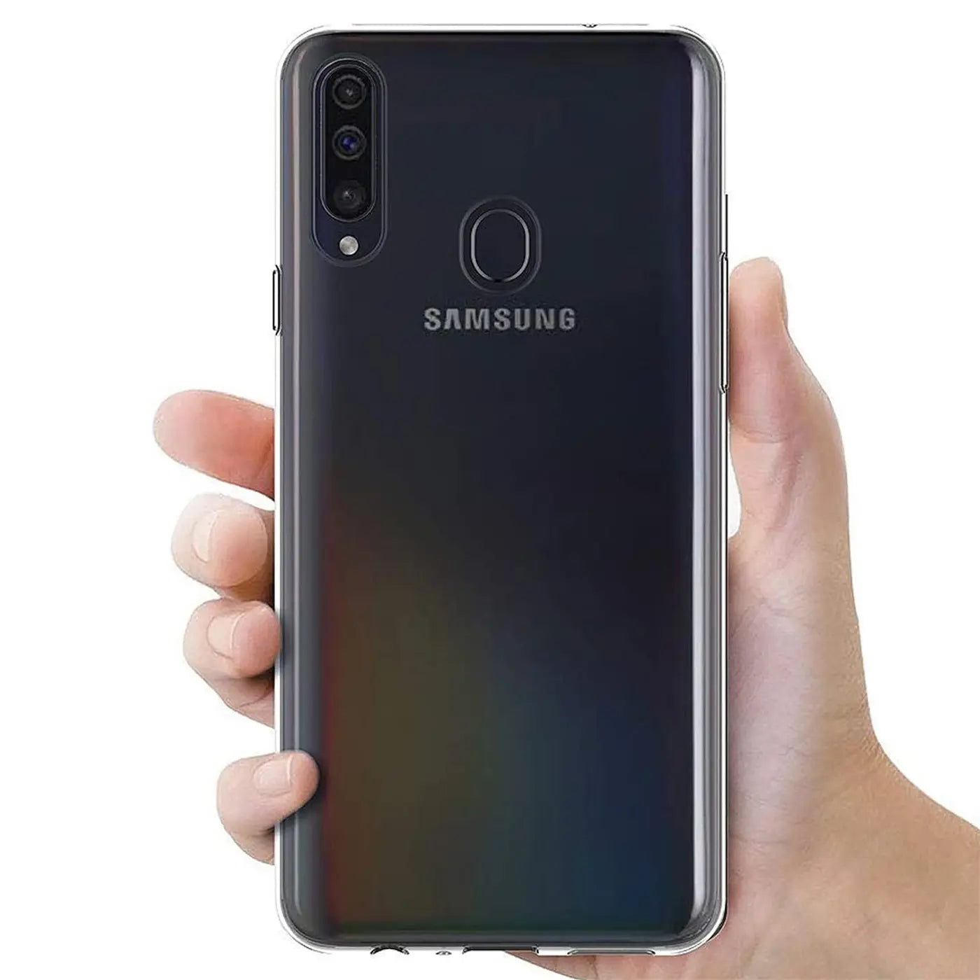 Samsung Galaxy A20s in klarer Hülle, von hinten, in Hand gehalten