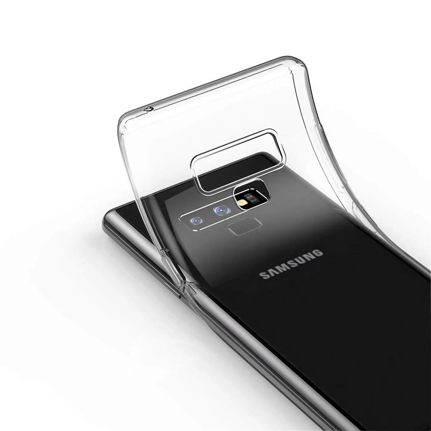 Klar transparente Hülle aus Kunststoff, von oben auf ein Samsung Galaxy Note 9 gelegt.