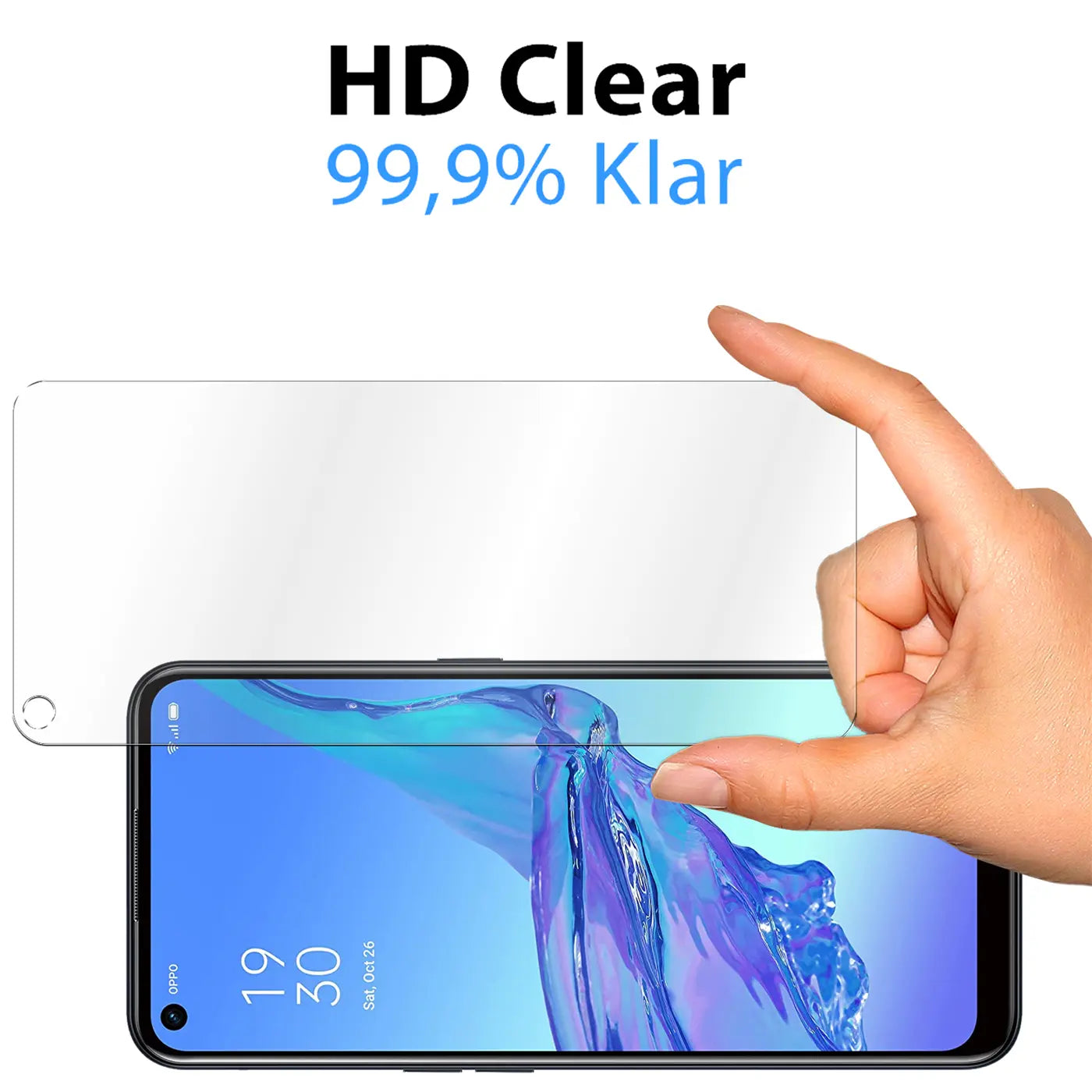 Hand hält transparentes Schutzglas über einem schwarzen Oppo A53/A53S Smartphone, Vorderansicht.