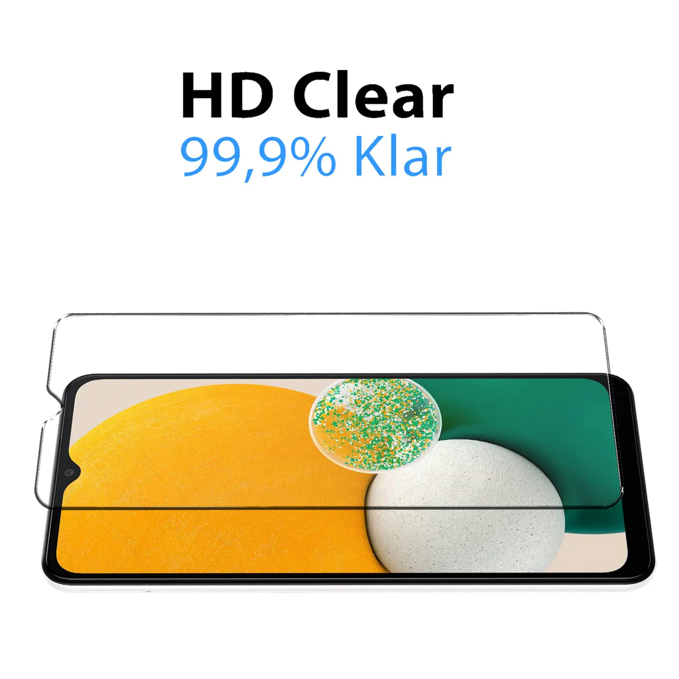 Klares Schutzglas für ein schwarzes Samsung Galaxy A13 5G / A04s Smartphone, leicht schräg von oben.