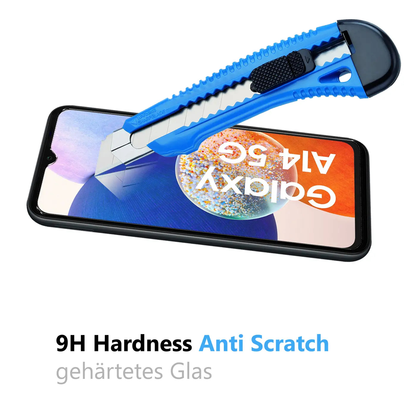 Blaues Cuttermesser auf schwarzem Samsung Galaxy A14 5G Smartphone-Display, von oben links nach unten rechts.