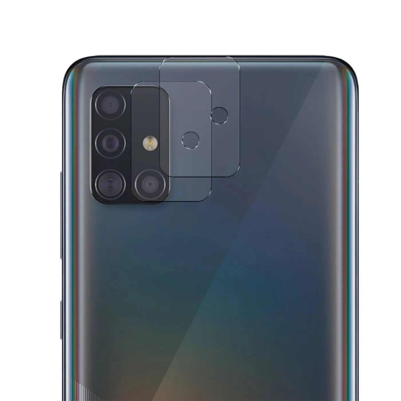 Rückseite eines schwarzen Samsung Galaxy A51 mit zwei transparenten Schutzgläsern auf dem Kamera-Modul, schräg von oben.