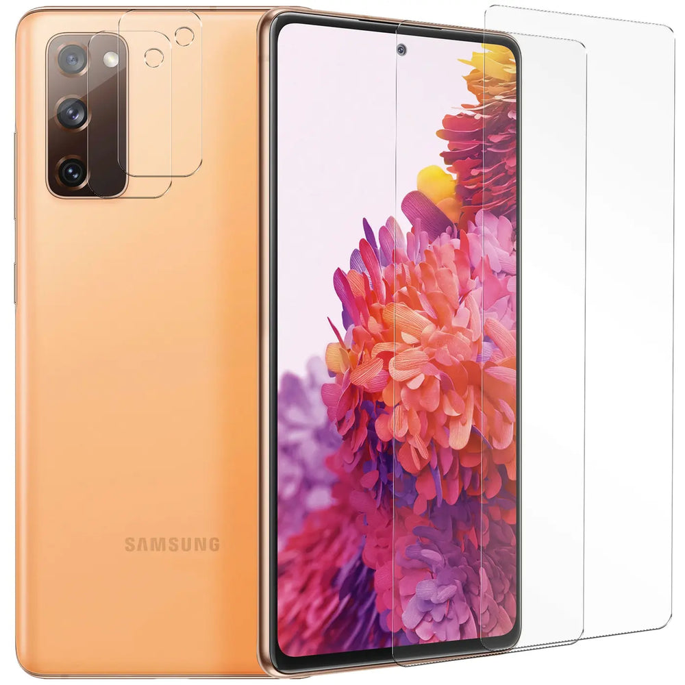 Samsung Galaxy S20 FE in Orange mit 2 transparenten Schutzgläsern für Display und 2 für die Kamera, schräg von vorne.